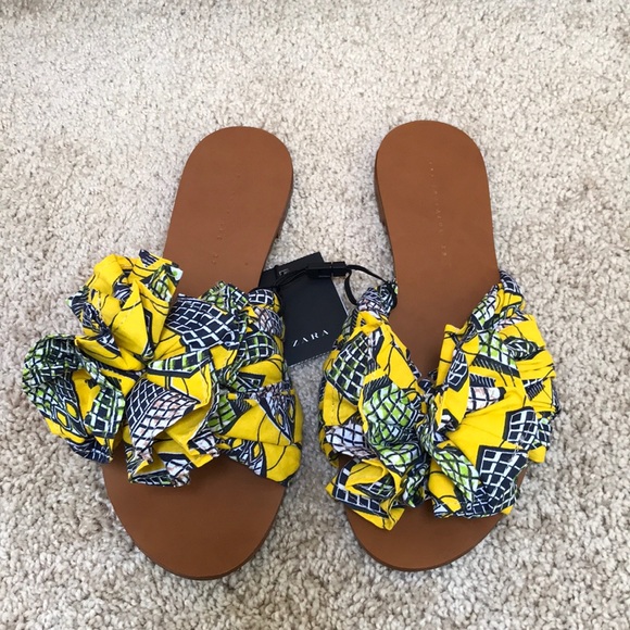 Zara Shoes - NWT! Zara size 39/8  yellow multi slides